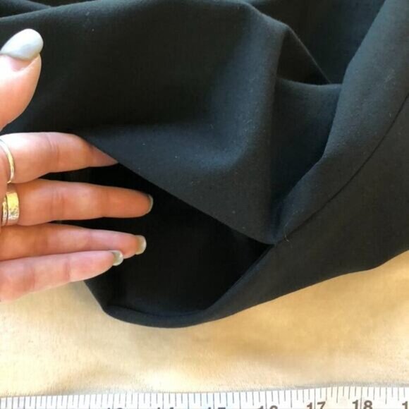 DKNY Donna Karen New York Black Off The Shoulder Wool Dress - Size 4 - Picture 9 of 9